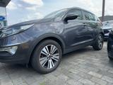 Kia Sportage 2.0 CRDI AWD SPIRIT GD SPAS 5-D Pano 4x - Kia Sportage Gebrauchtwagen in Berlin