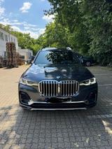 BMW x7 xDrive 40i *6SITZER* Tausch möglich - BMW X7 von privat