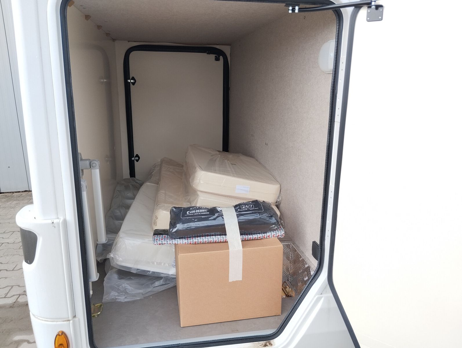 Fahrzeugabbildung Forster T FT669EB 6860,- EUR Sondernachlass / 3,65t