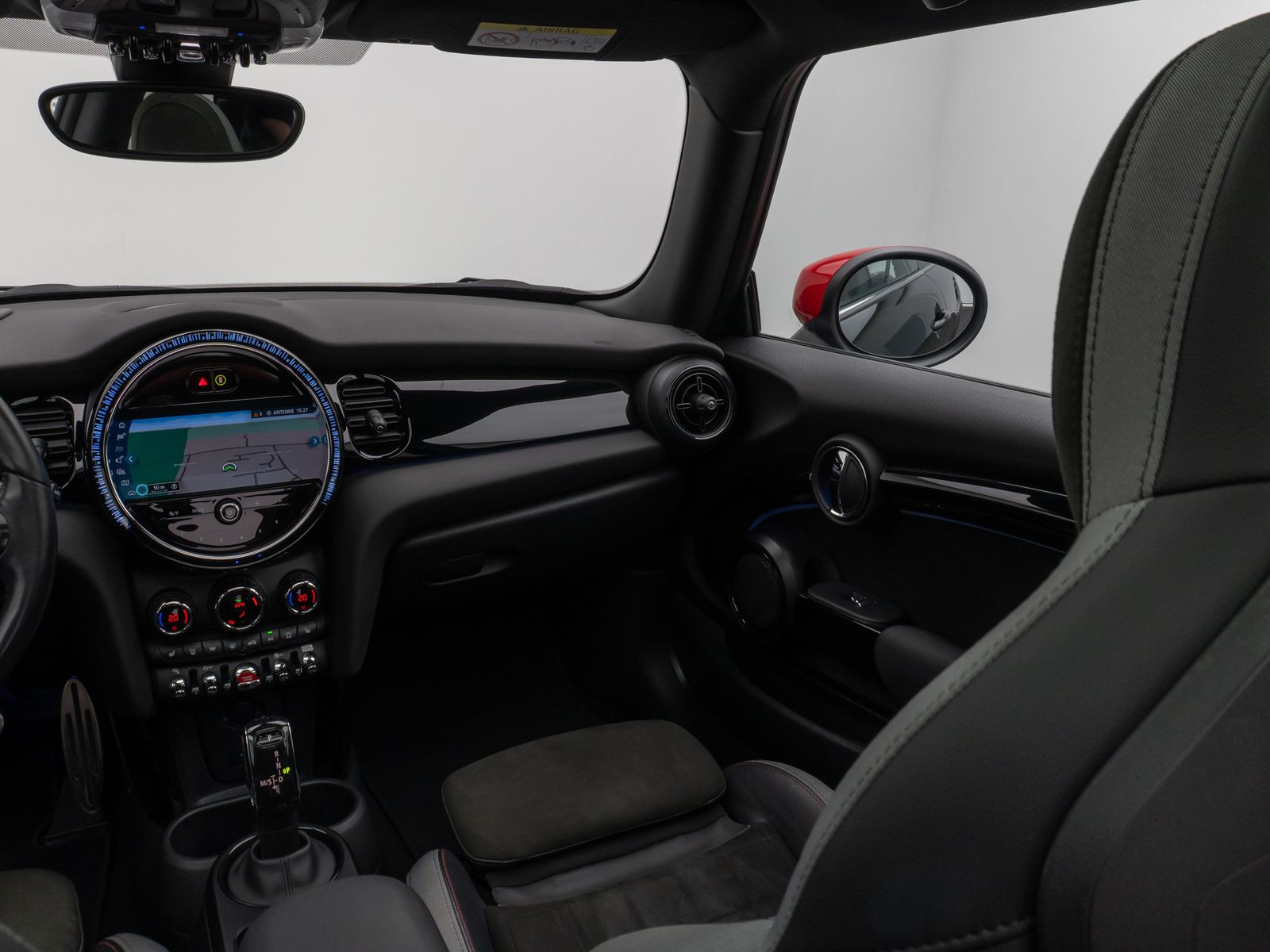Fahrzeugabbildung MINI John Cooper Works Panorama Kamera HUD DAB Sport