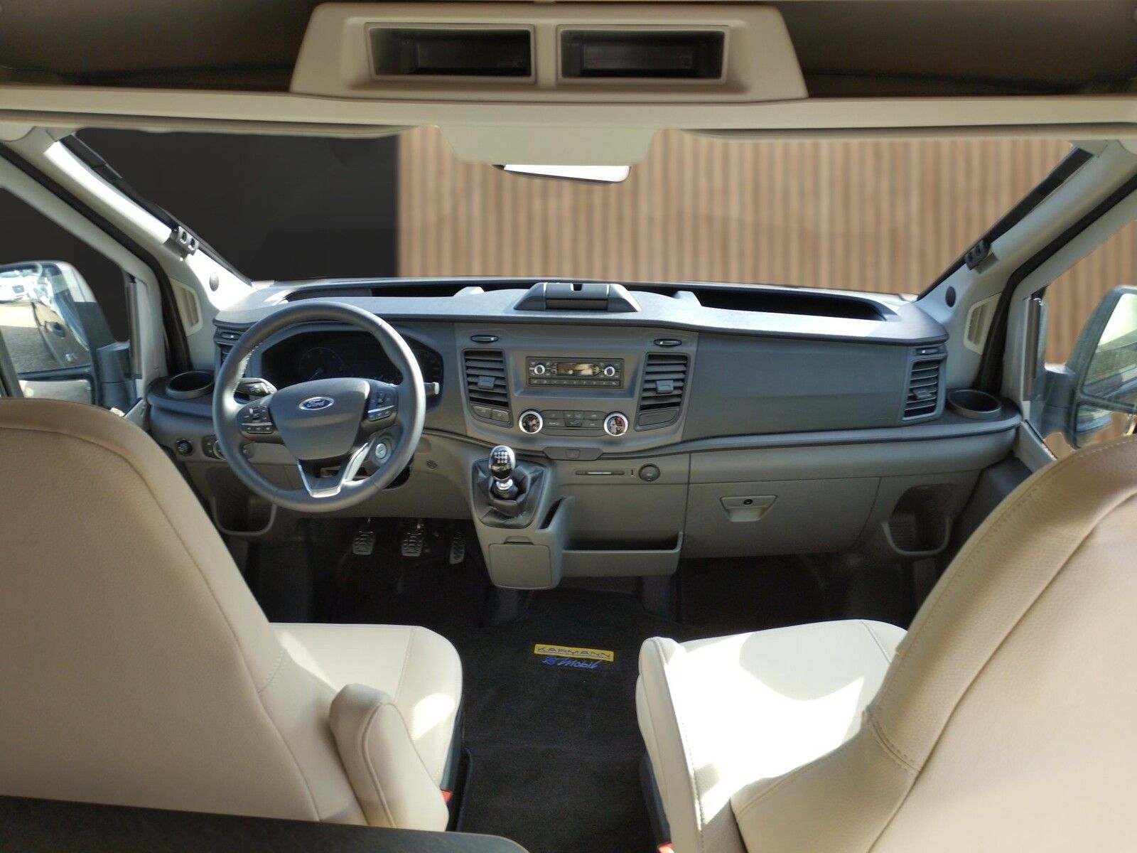 Fahrzeugabbildung Karmann Dexter 4x4 DE 560 AW Allrad 4x4, Rückfahrkamera