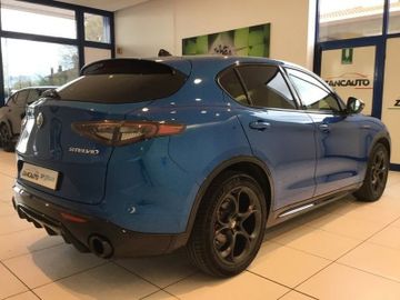 Alfa-Romeo Stelvio - 8