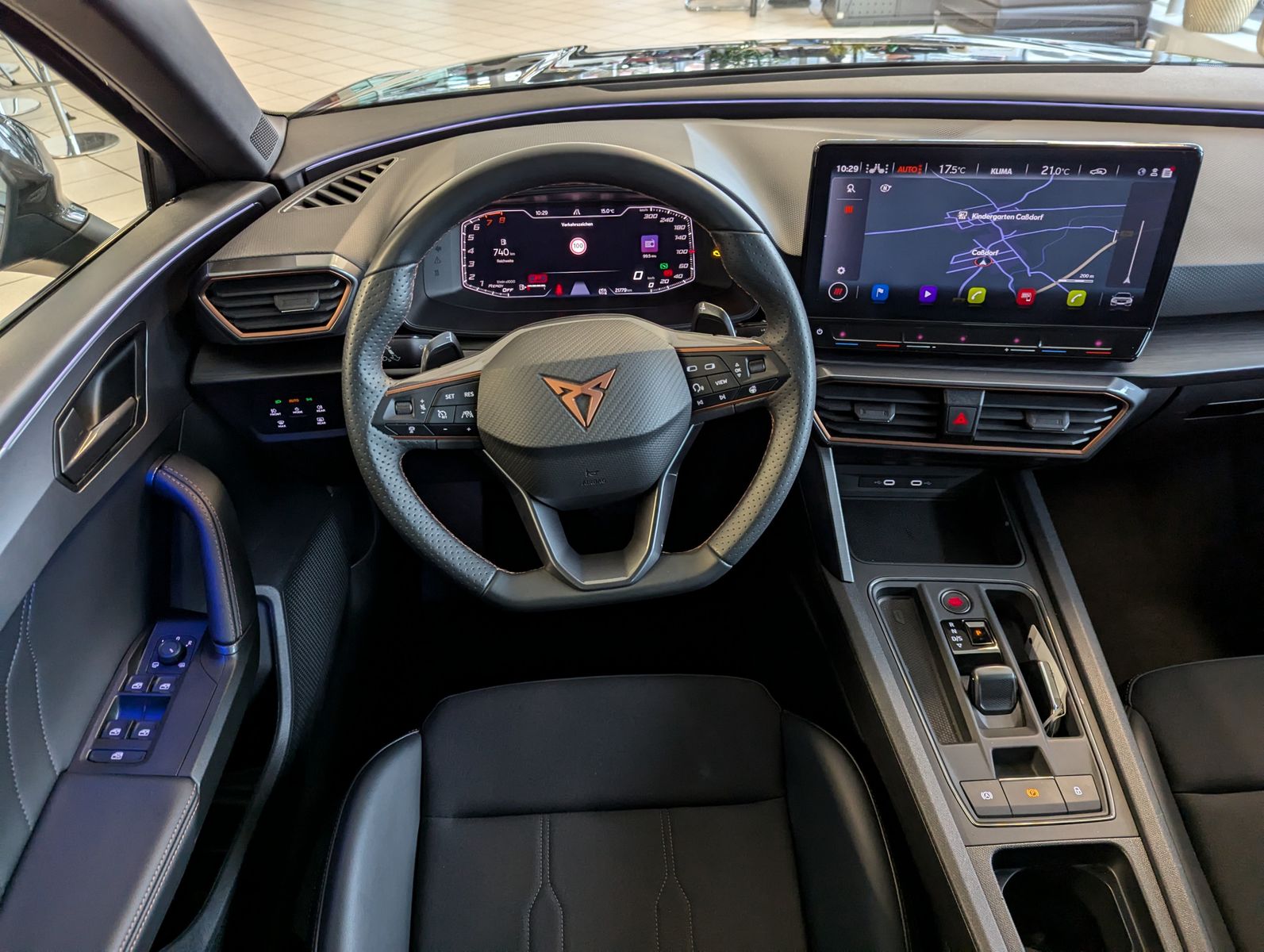 Fahrzeugabbildung CUPRA Leon 1.5eTSI DSG Matrix Cam Vision+ Full Link