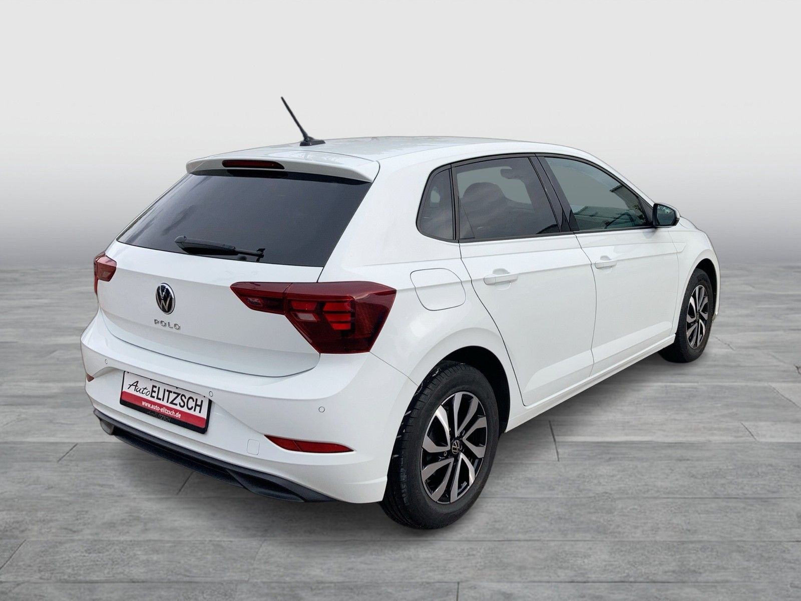 Fahrzeugabbildung Volkswagen Polo TSI Active DSG LED Navi AID ACC PDC SH
