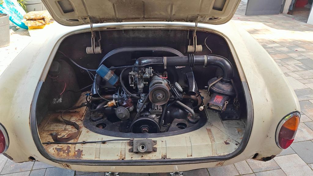 Volkswagen Karmann Ghia