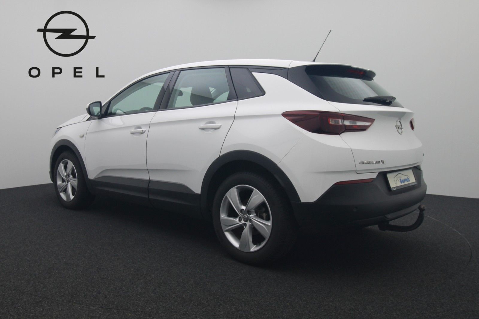 Fahrzeugabbildung Opel Grandland X 1.2 Edition AHK TEMPO LED