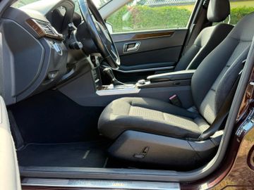 Mercedes E 220 - 10
