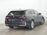 BMW 540d xDrive Touring - silberne BMW 540