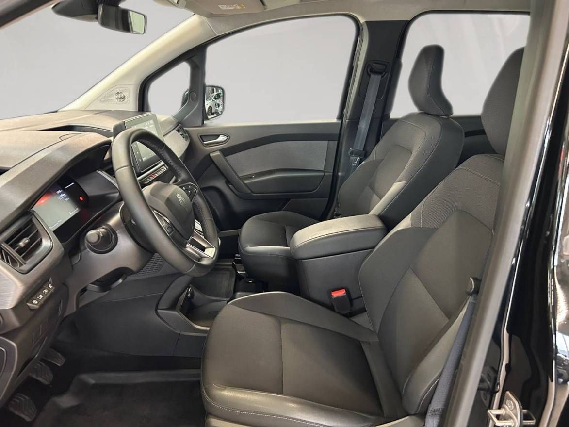 Fahrzeugabbildung Renault KANGOO PKW GRAND EQUILIBRE dCi 95