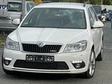 Skoda Octavia 2.0 TDI RS/BIXEN/LED/PDC/SHG/EU5 - Skoda Octavia aus 2010: RS
