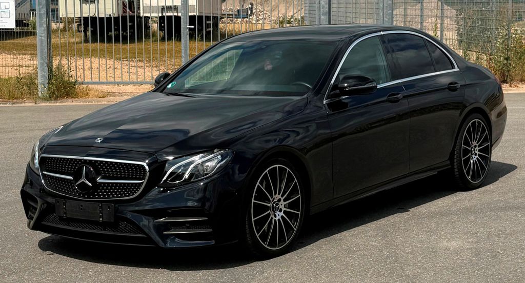 Image of Mercedes-Benz E 220
