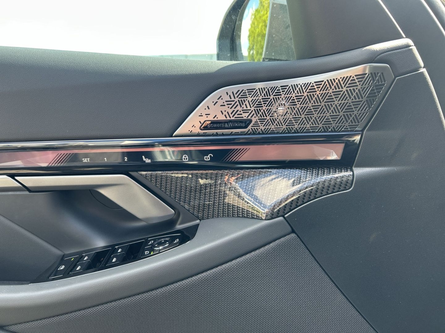 Fahrzeugabbildung BMW 530 e Touring M Sport Pro Park-Assistent Plus 20