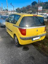 Peugeot 1007 1.4 Sporty 2Tronic - Peugeot 1007: Sport