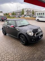 MINI One 72KW Brick Lane Alien Green Brick Lane A... - MINI MINI: GR
