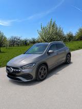 Mercedes-Benz GLA 250 AMG Line | 4MATIC | Pano | MBUX | Kamera - Mercedes-Benz GLA 250 Gebrauchtwagen in Stuttgart