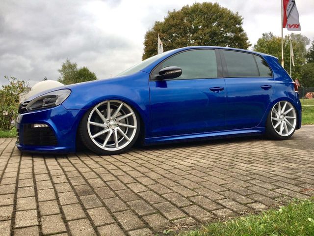 Volkswagen Golf 2.0 TSI 4MOTION R R