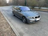 BMW 330d Edition Sport Edition Sport - BMW 330 aus 2010: 330d