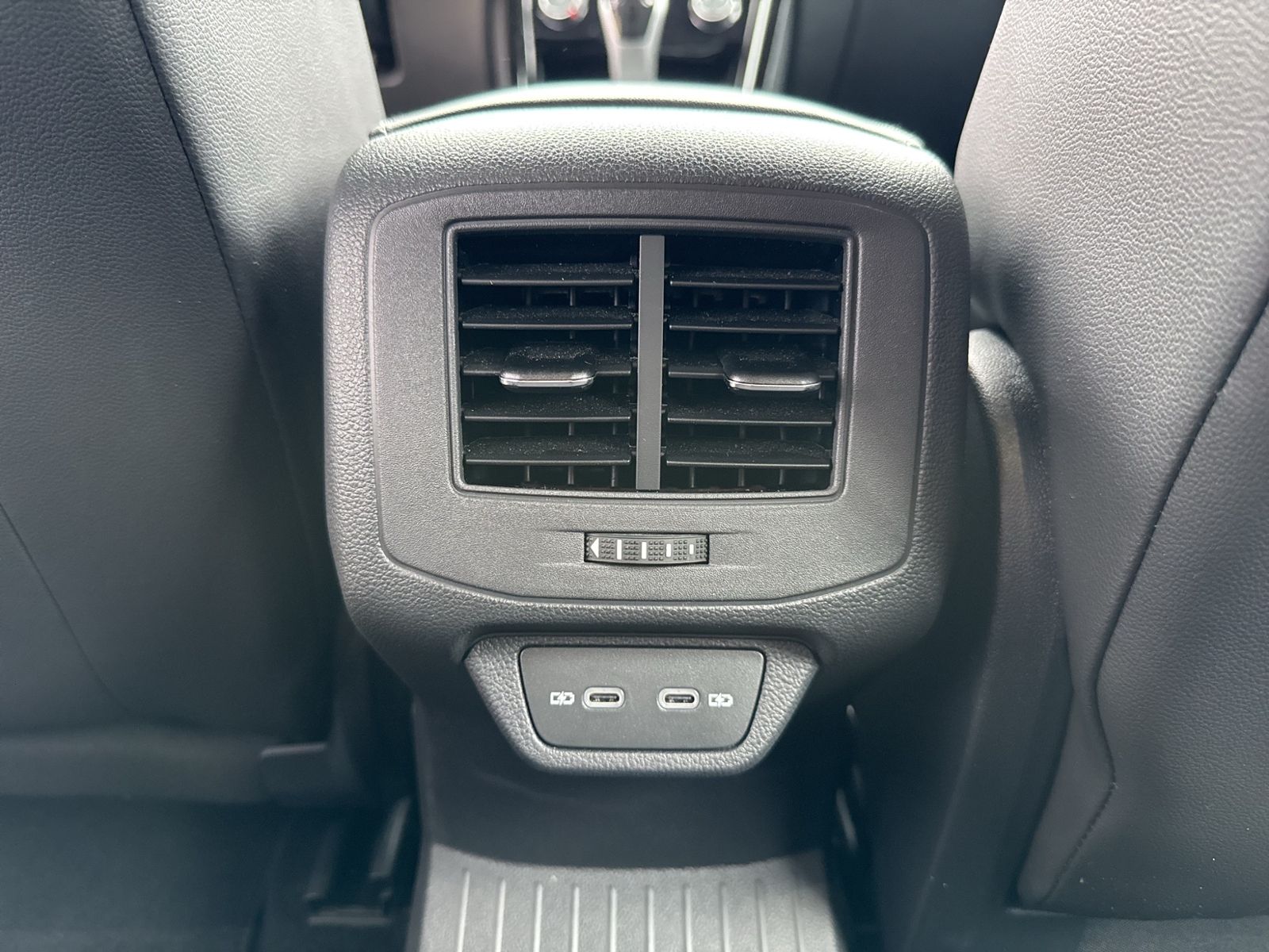 T-Roc R-Line 1.0 TSI, ACC, App, LED, Sitzhzg.