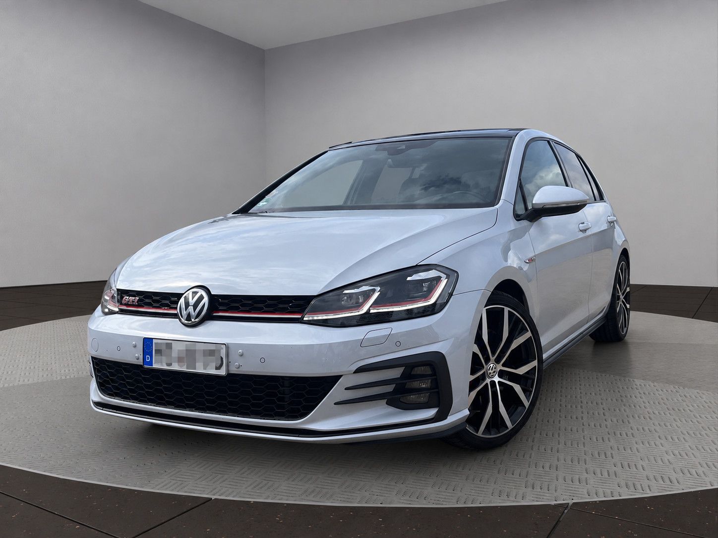 Volkswagen Golf 7 GTI Performance/DSG/RFK/LANE/ACC/PANO