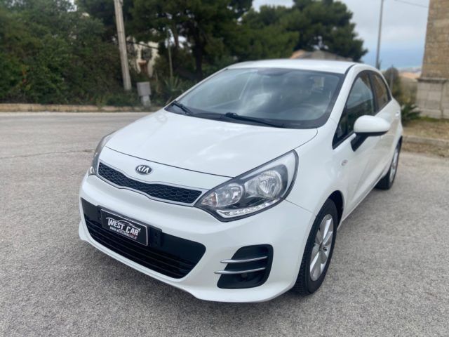 Kia KIA Rio 1.1 CRDi 5p. Cool GUIDABILE DAI NEOPATEN