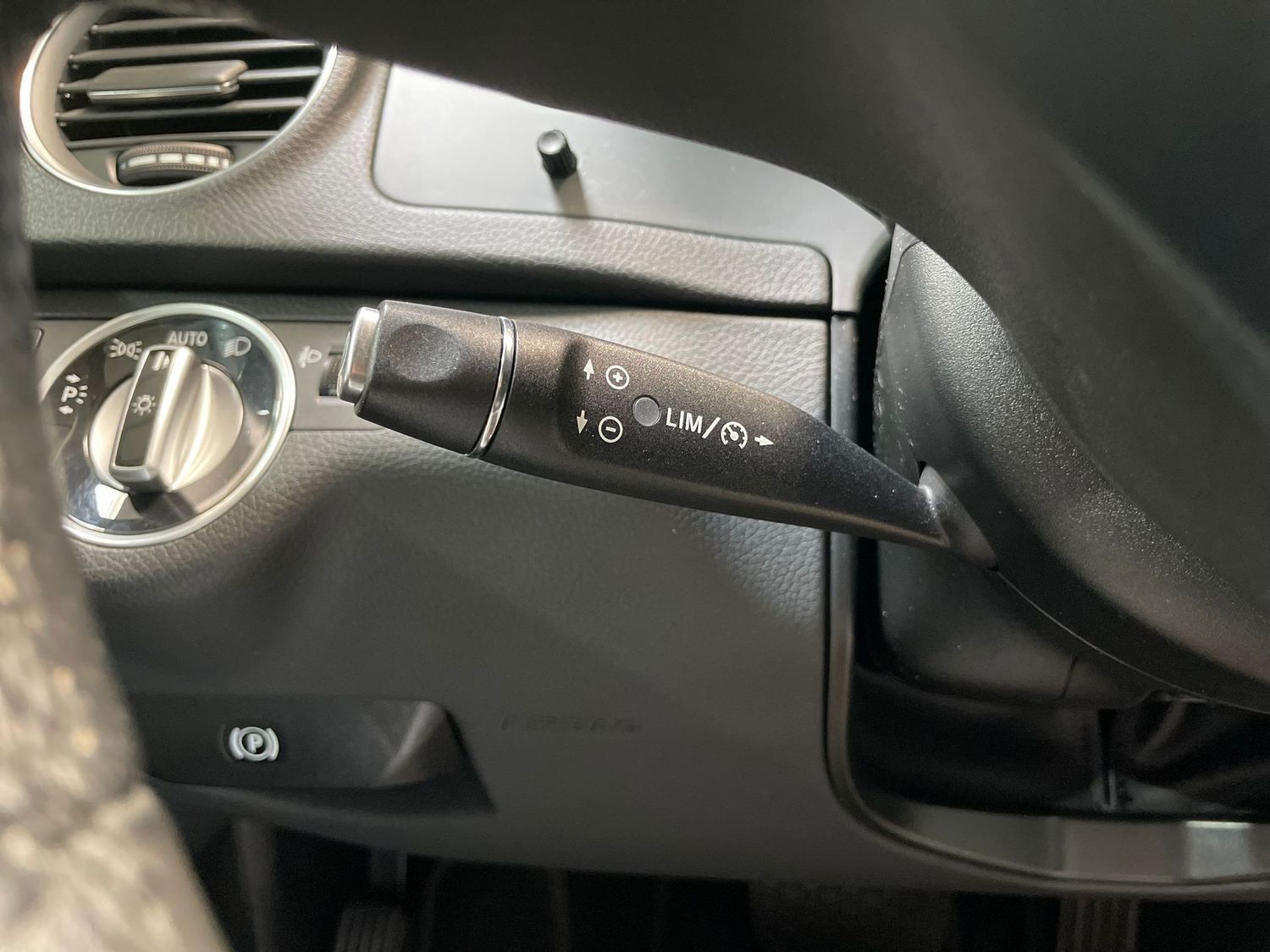Fahrzeugabbildung Mercedes-Benz C 200 T CGI BlueEfficiency #Tempomat#PDC#Navi