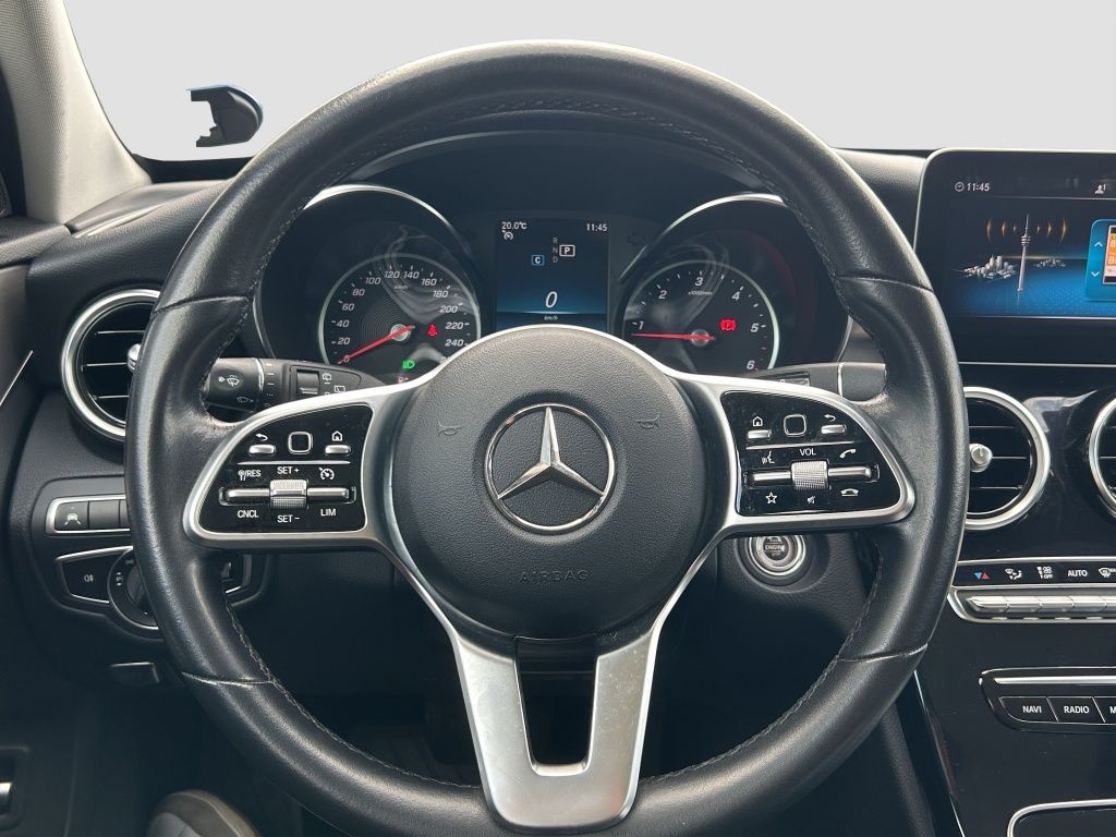 Fahrzeugabbildung Mercedes-Benz C 220 d T-Modell Avantgarde*COMAND*PanoDach*AHK