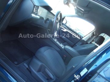 Volkswagen Touareg - 11