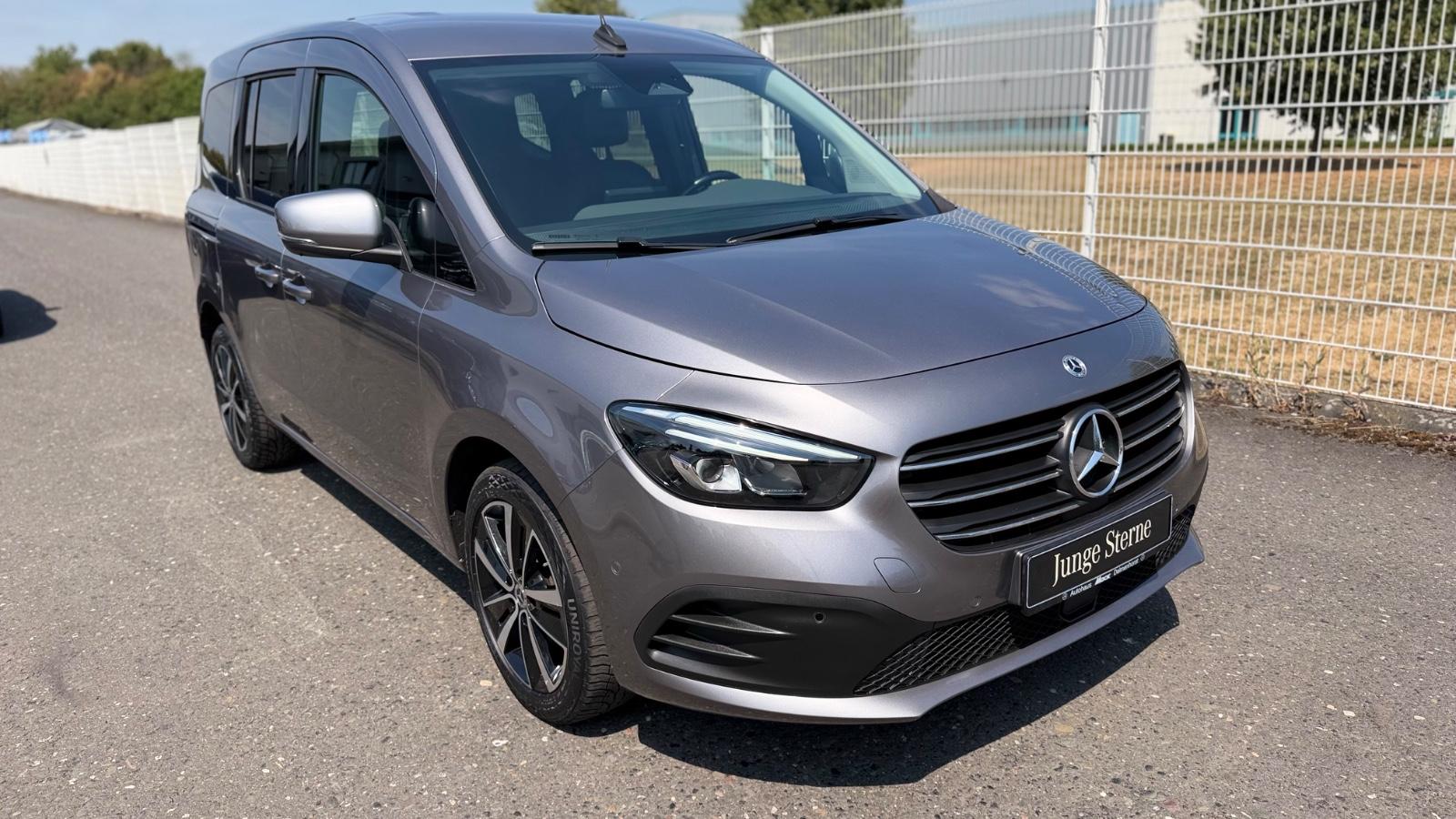 Mercedes-Benz T-Klasse 180d Progressive Autom./Camera/T.Leder