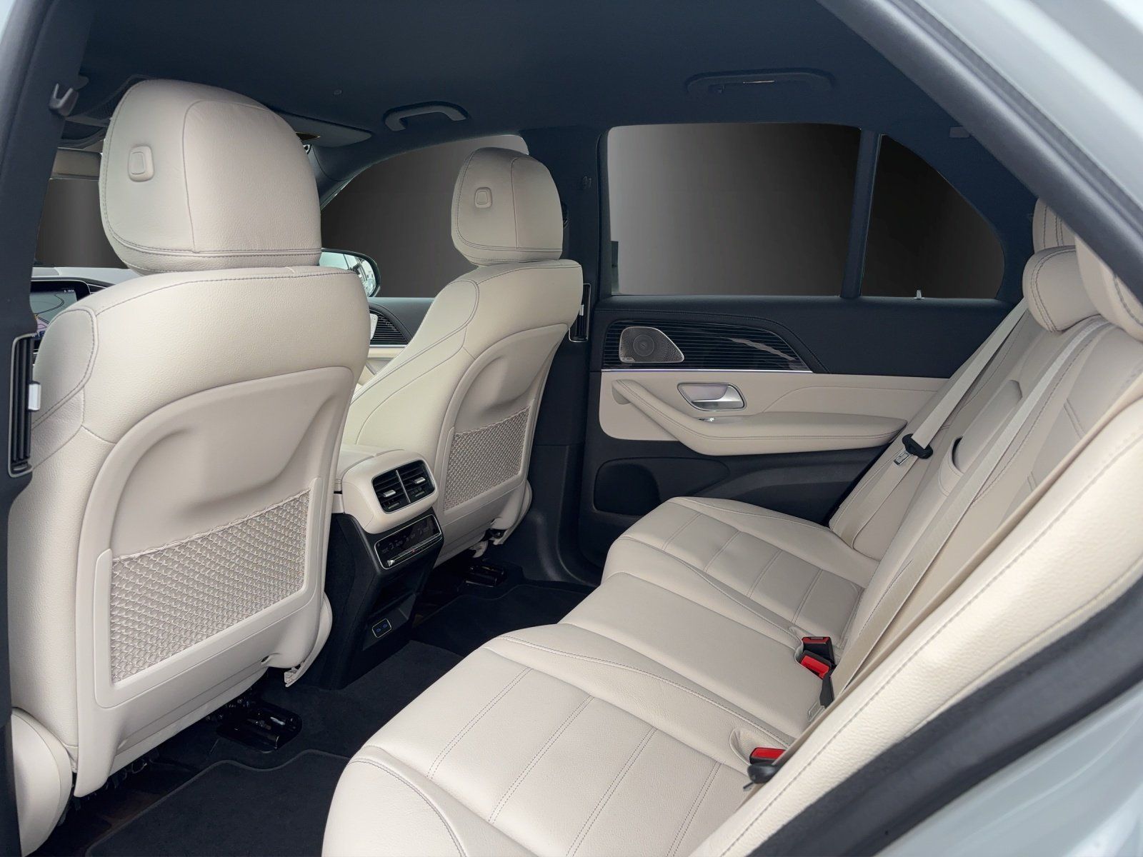 Fahrzeugabbildung Mercedes-Benz GLE 450d AMG Adv+ E-ACTIVE Night DISTRO Memo HUD