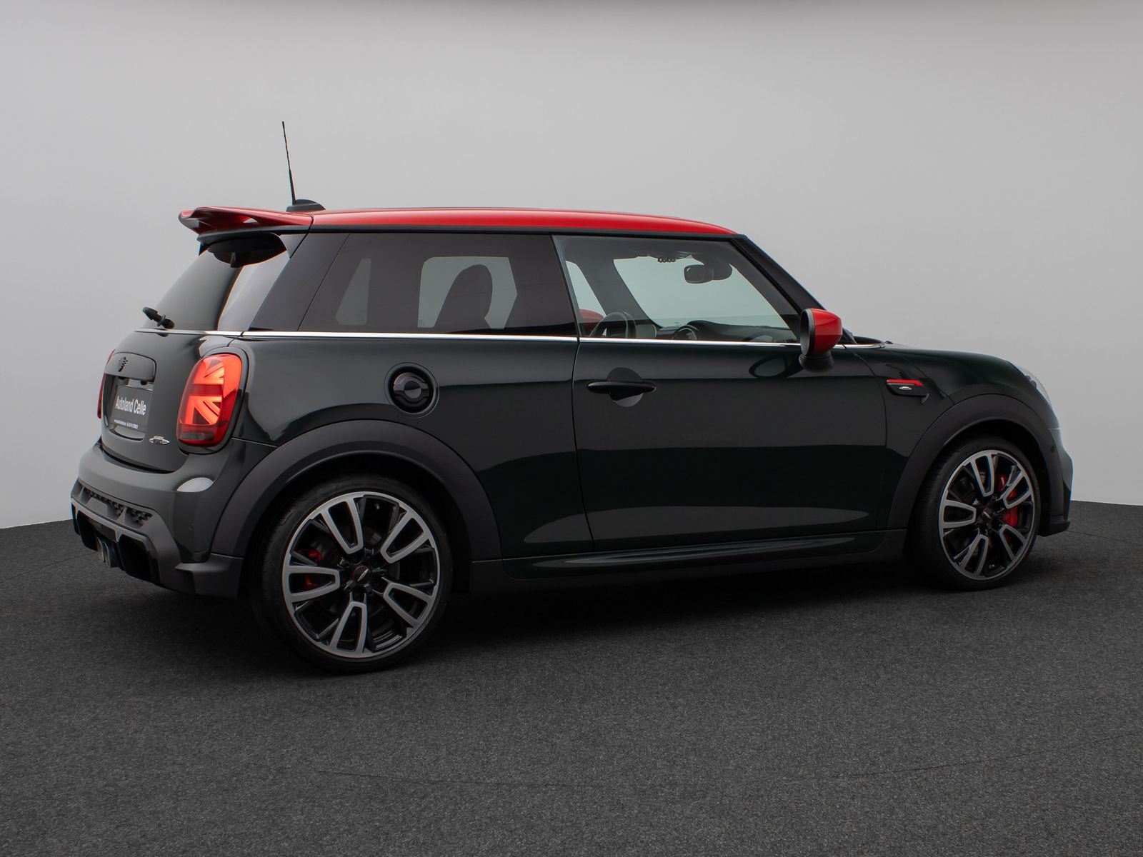 Fahrzeugabbildung MINI John Cooper Works Panorama Kamera HUD DAB Sport