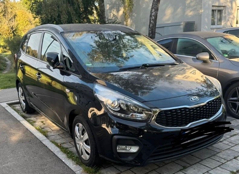 Image of Kia Carens