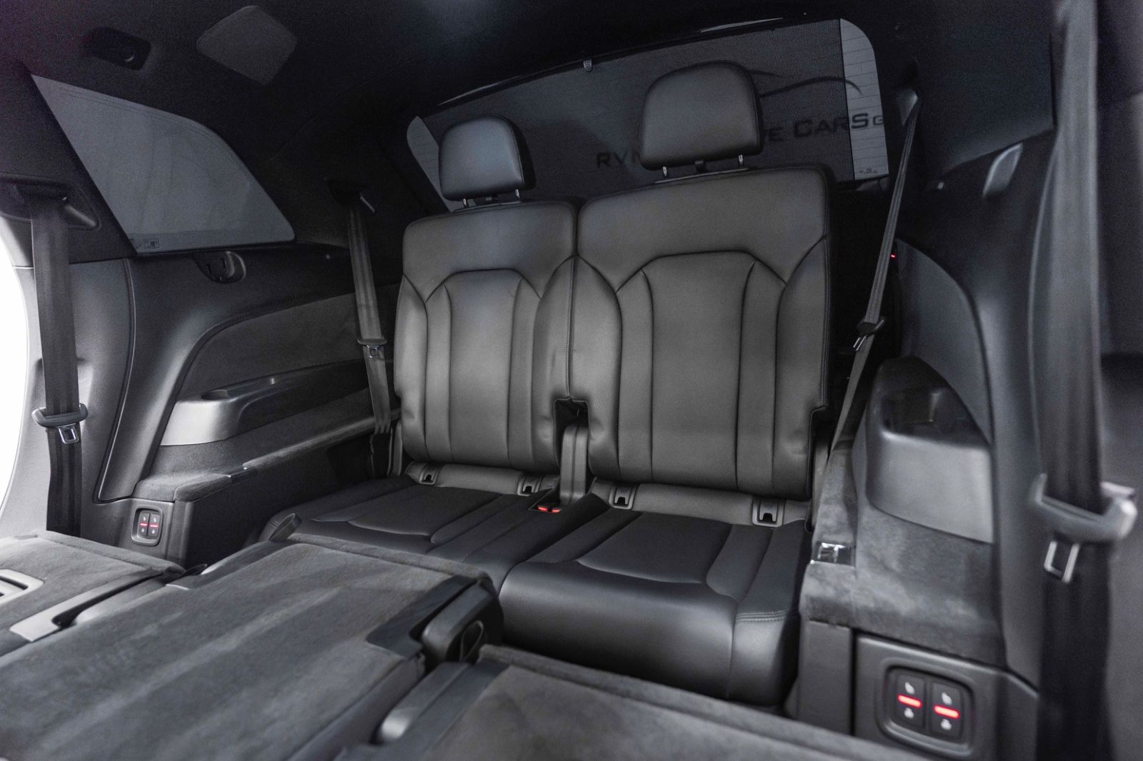 Fahrzeugabbildung Audi Q7 3.0 TFSI Quattro LED 360° AHK NAV 7SITZER