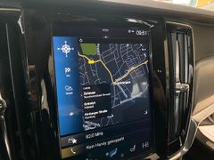 Fahrzeugabbildung Volvo V90 D3 Momentum NAVI/LED/LEDER/SHZ/CAM/PDC