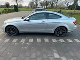 Mercedes-Benz C 250 BlueEFFICIENCY Coupé Autom. - - Mercedes-Benz C 250: Blueefficiency