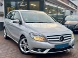 Mercedes-Benz B 180*SCHECKHEFT VOLL BEI BENZ*TÜV NEU*NAVI* - gebrauchte Mercedes-Benz Kleinbus