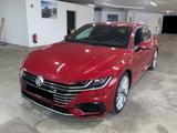 Volkswagen Arteon 2.0 TSI DSG "3x R-Line"LED"StHz."ACC"DCC" - Volkswagen Arteon: Scheckheftgepflegt, Limousine