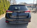 Toyota Auris Edition-S+ - schwarze Toyota Auris