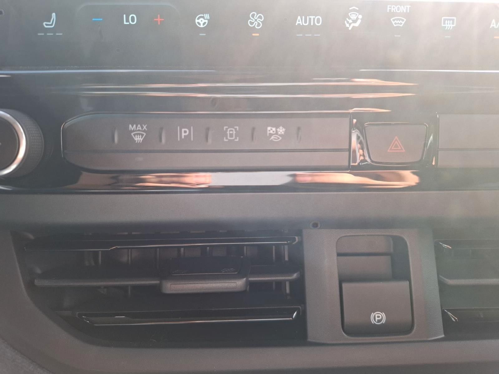 Ford Tourneo Custom - Bild 21