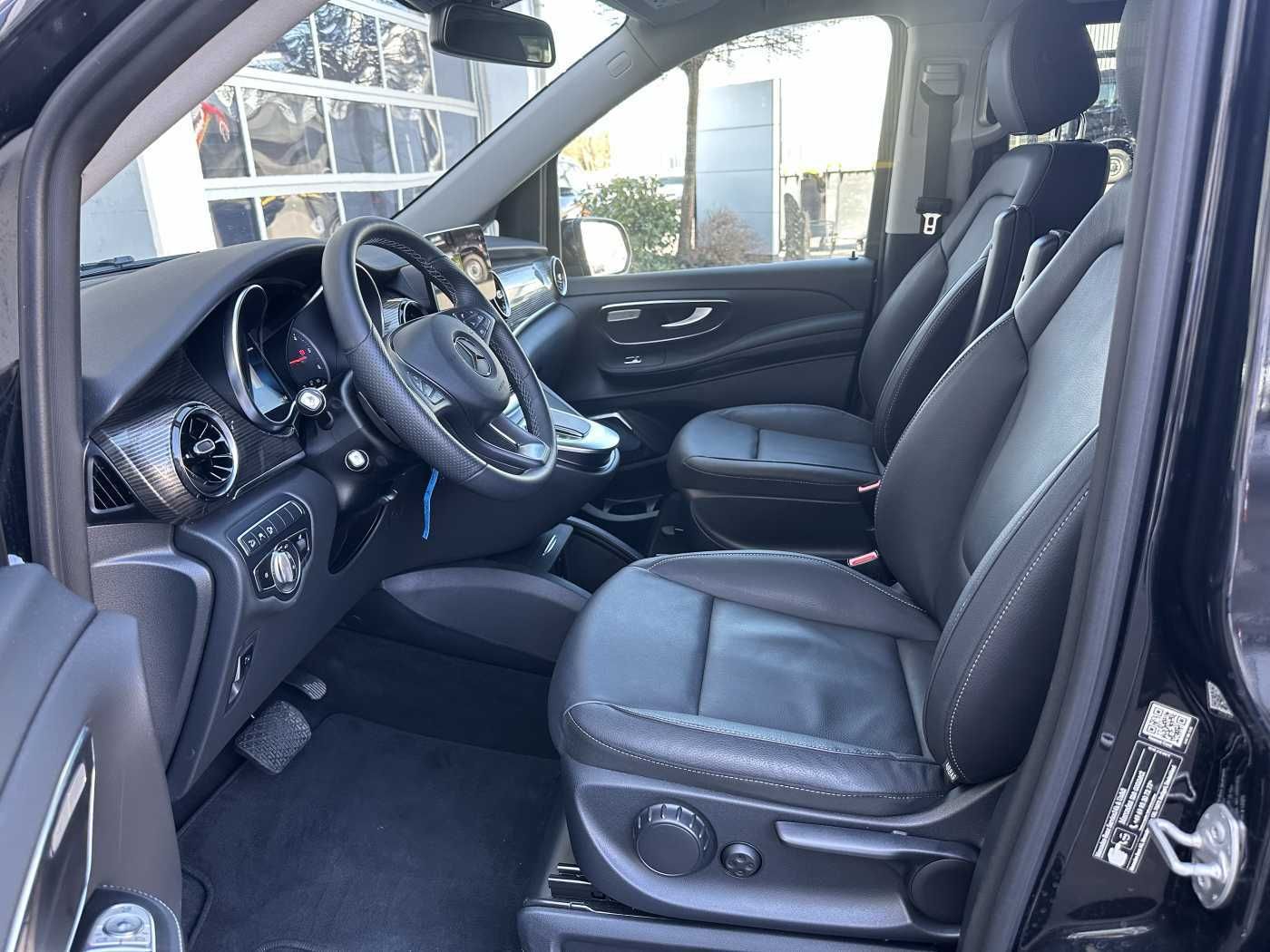 Fahrzeugabbildung Mercedes-Benz V 300 d AVA ED 4MATIC AHK2,5to Standheiz 360Kam