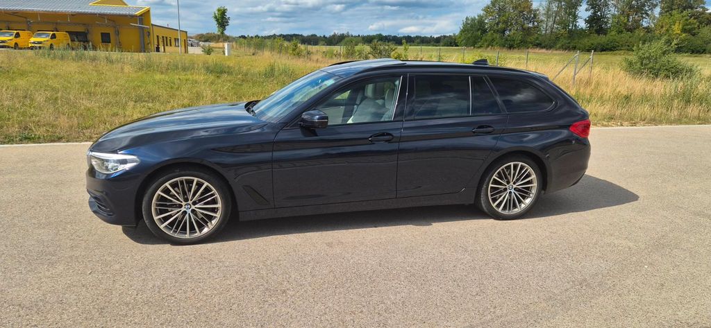 Image of BMW 520