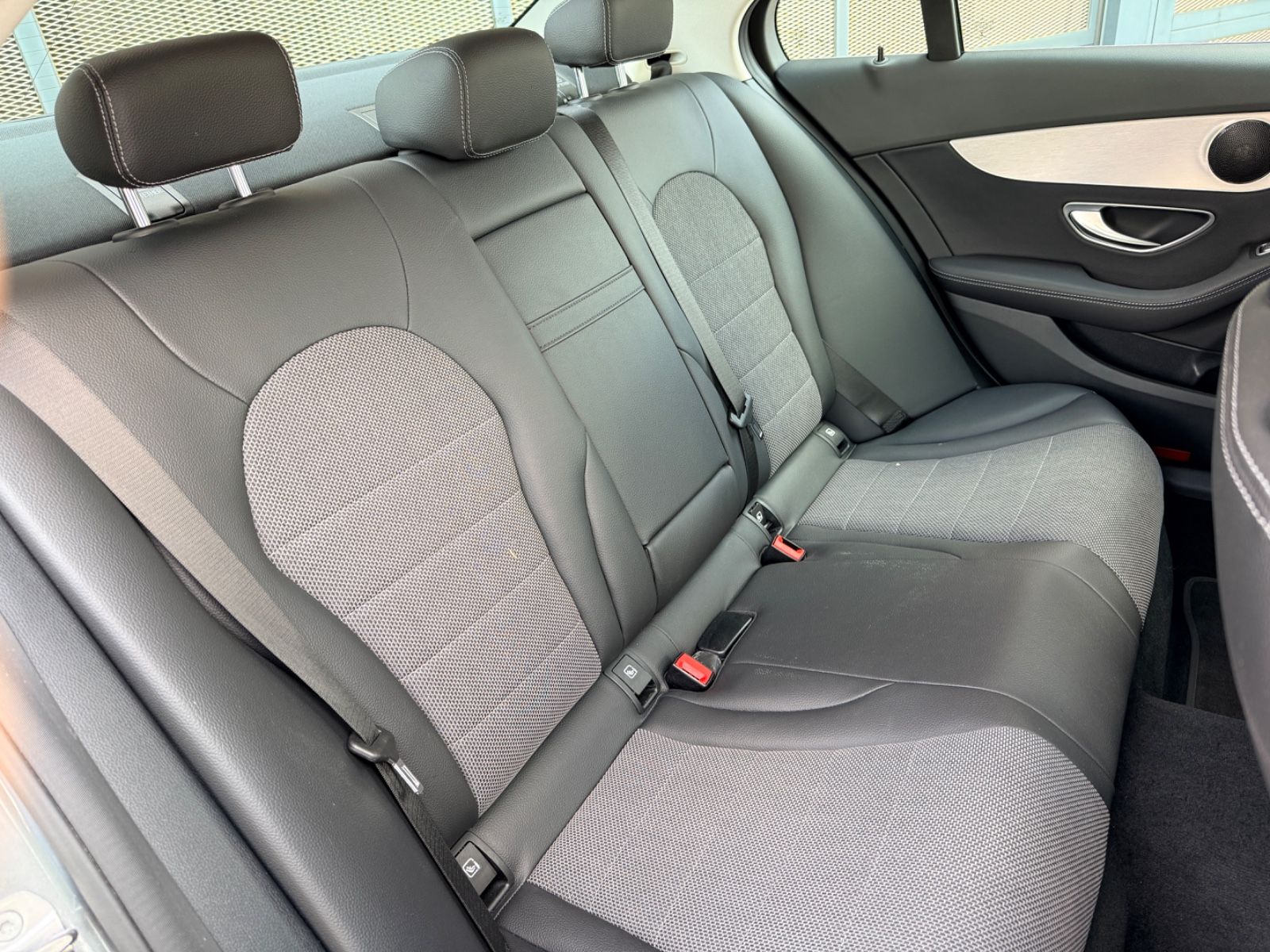 Mercedes-Benz C 180 Limousine 9G Advantage Kamera CarPlay Pano foto 22