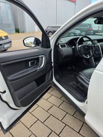 Land-Rover Discovery - 5