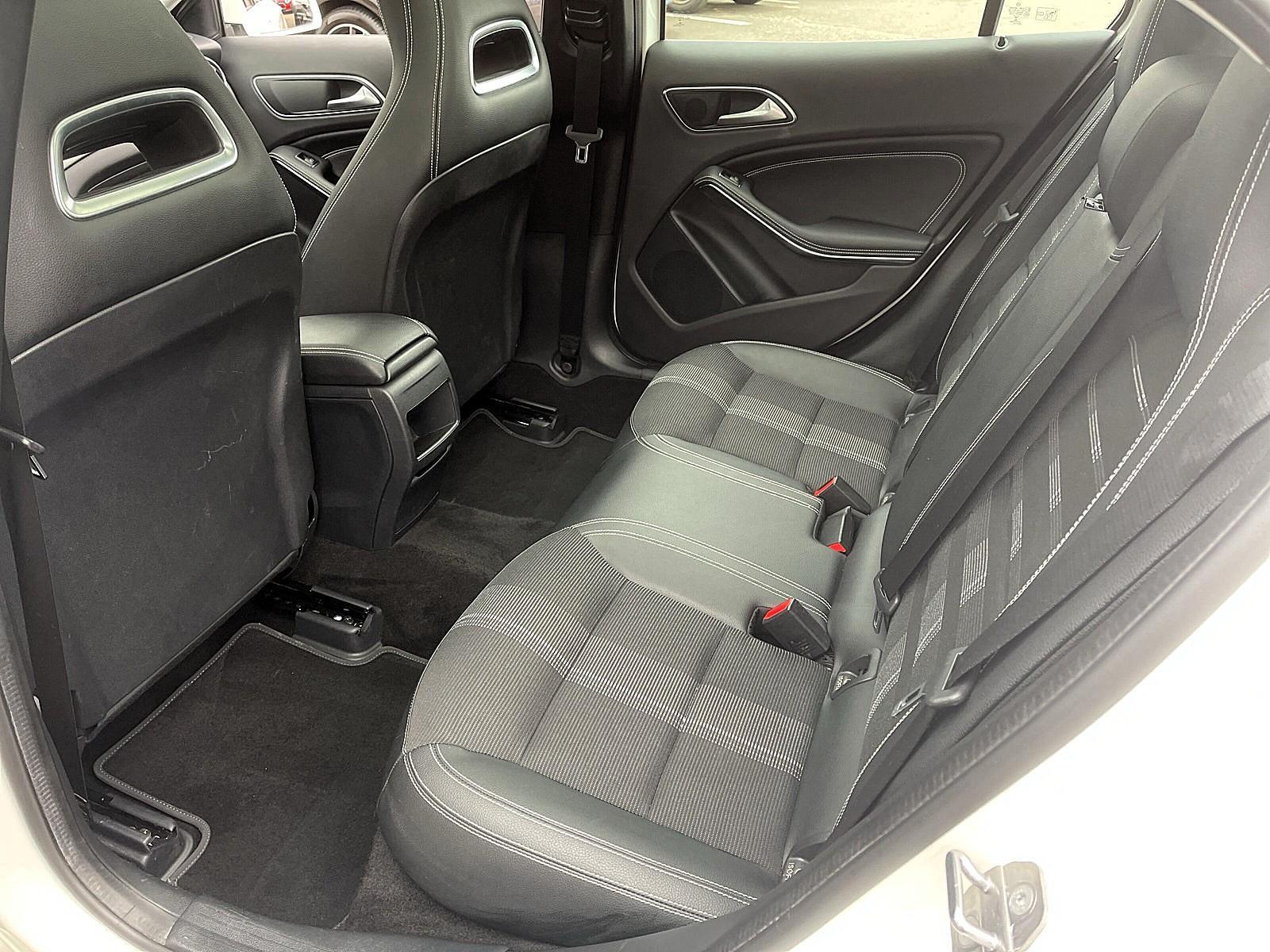 Mercedes-Benz GLA 7G-DCT Urban LED NAVI PANO SHZ PDC, миниатюра 11