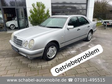 Mercedes E 200 - 1