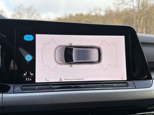 Golf VIII Variant 2.0 TDI Life DSG AHK ACC LED