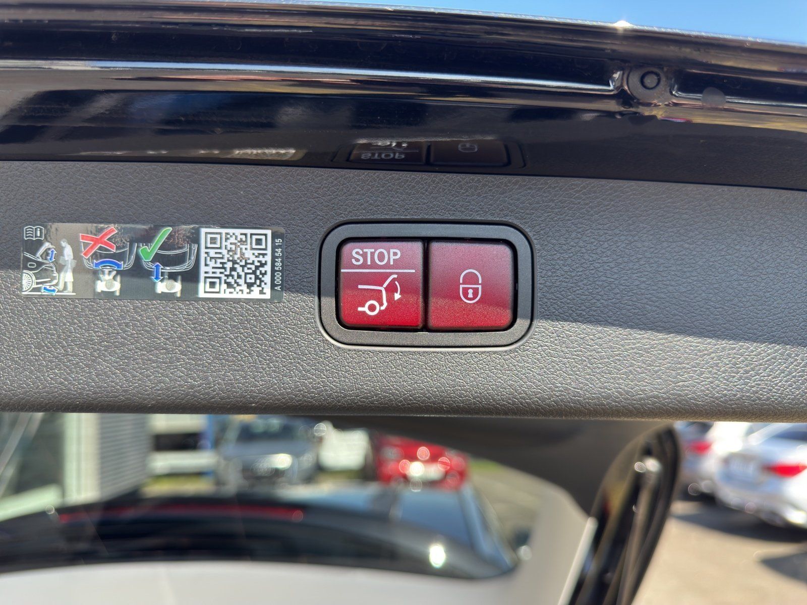 Fahrzeugabbildung Mercedes-Benz E300de T ExcluPrem ENERGIZING+ DISTR Pano 20"AMG