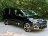 Citroën Berlingo XL Shine PureTech 130 EAT8 - Citroën Berlingo: Xl