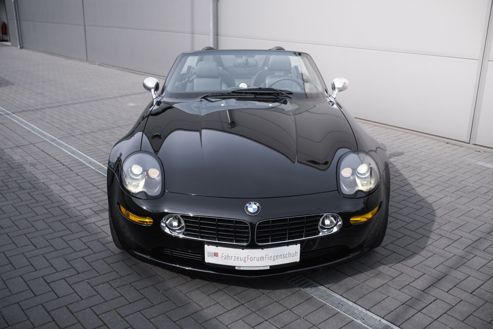 Fahrzeugabbildung BMW Z8 Roadster-Hardtop-unfallfrei-Alpinafelgen