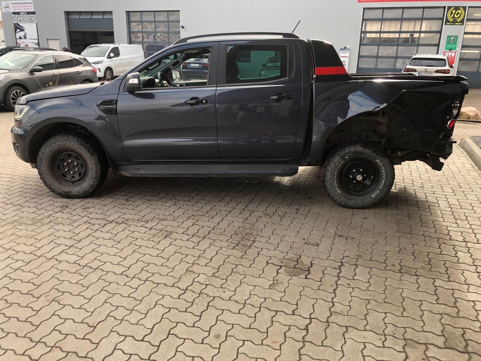 Fahrzeugabbildung Ford Ranger Wildtrak Doppelkabine 4x4 Unfall