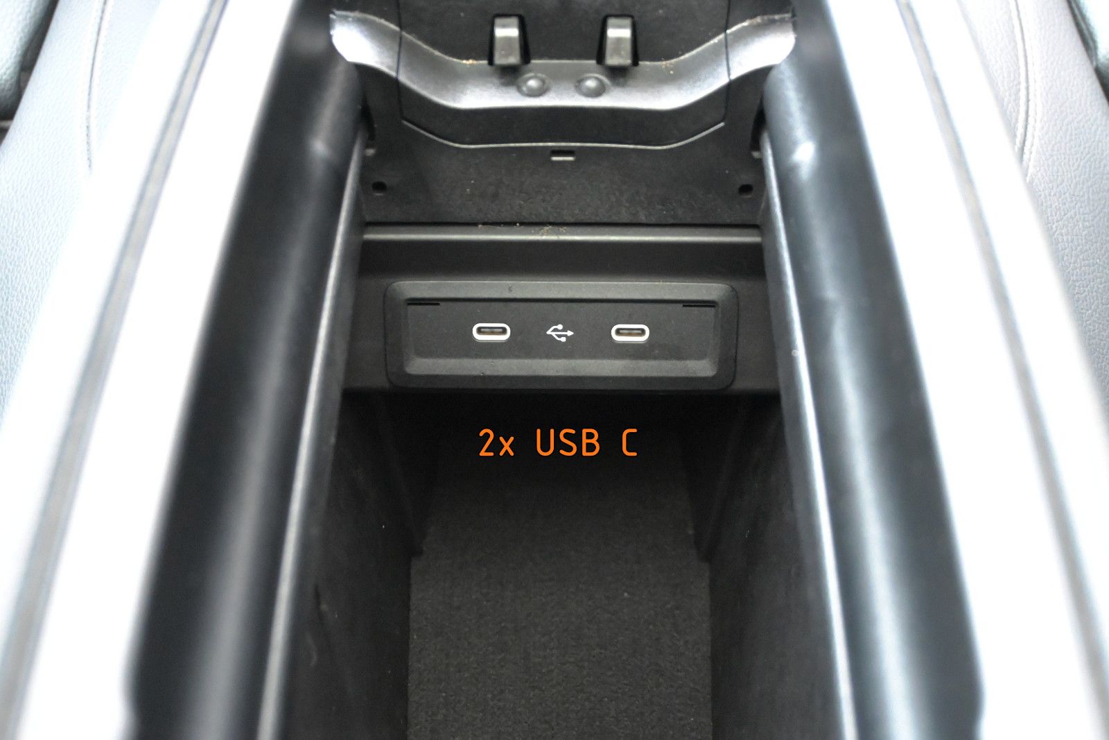 Fahrzeugabbildung Mercedes-Benz GLA 180 d DCT Progressive °ACC°PANO°MEMO°KEYLESS